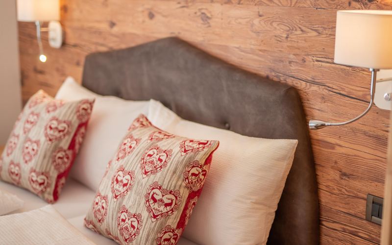 Canton Chalet Snowflake