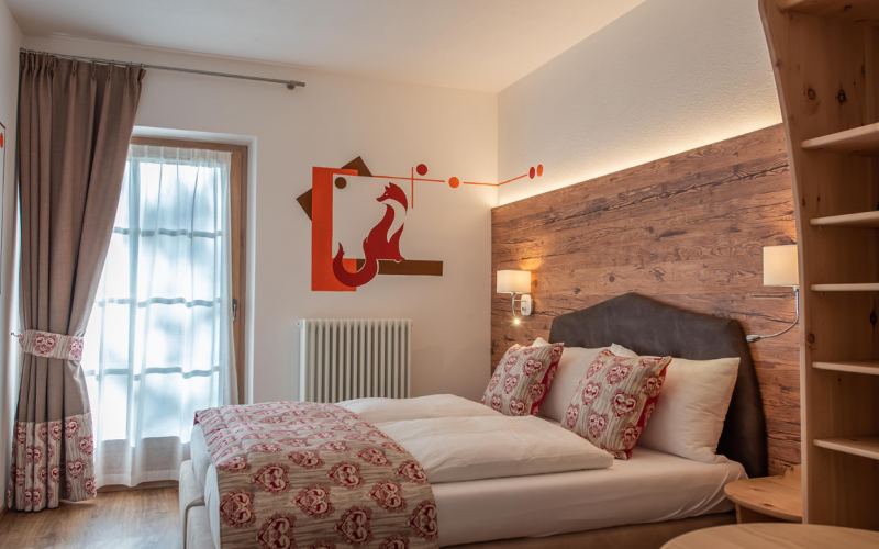 Canton Chalet Snowflake