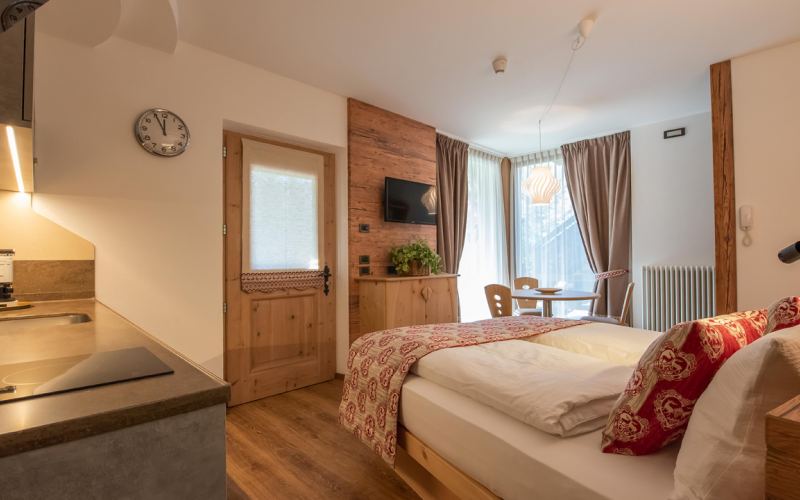 Forcola Chalet Snowflake